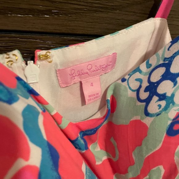 Stunning Lily Pulitzer spaghetti strap summer dress 👗🔴🟠🟡🟢🔵🟣🐬 - Picture 3 of 3